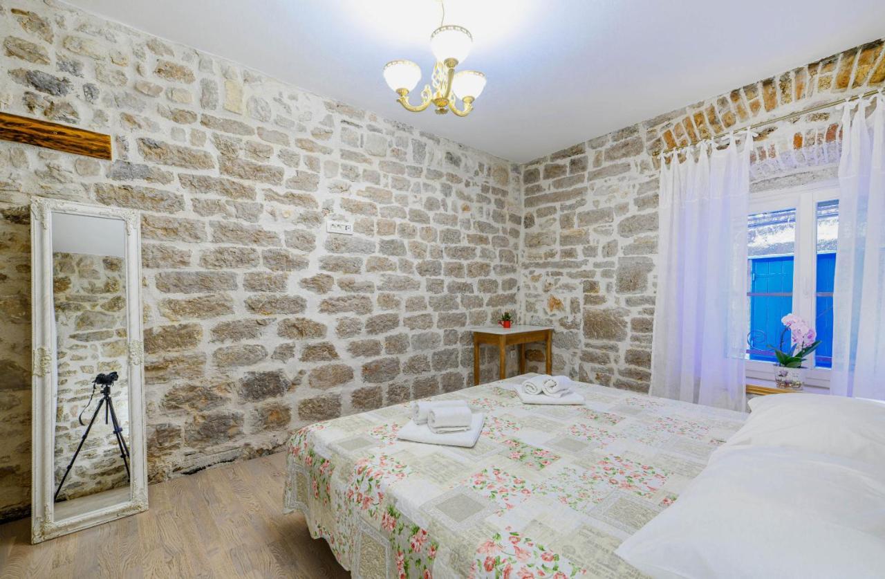 Apartments Festum Šibenik Exteriör bild