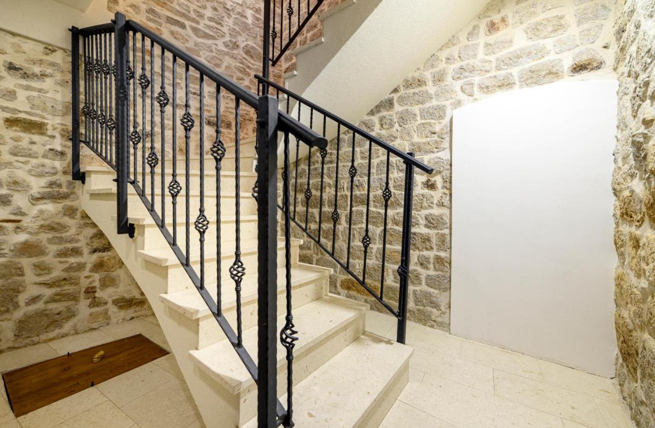 Apartments Festum Šibenik Exteriör bild
