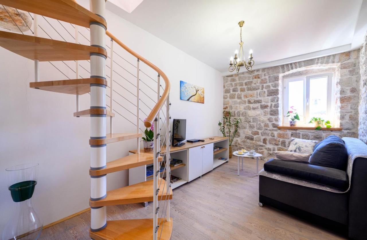 Apartments Festum Šibenik Exteriör bild