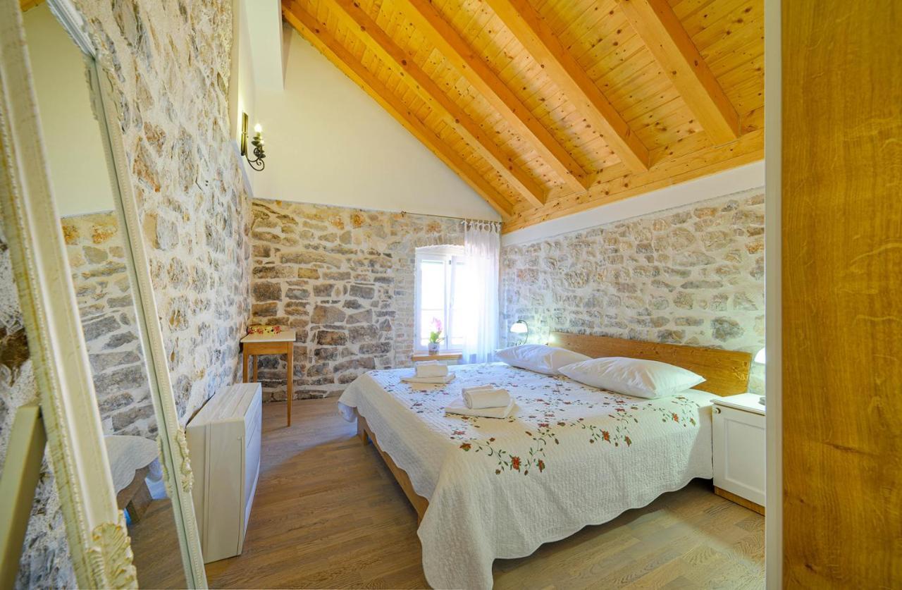Apartments Festum Šibenik Exteriör bild